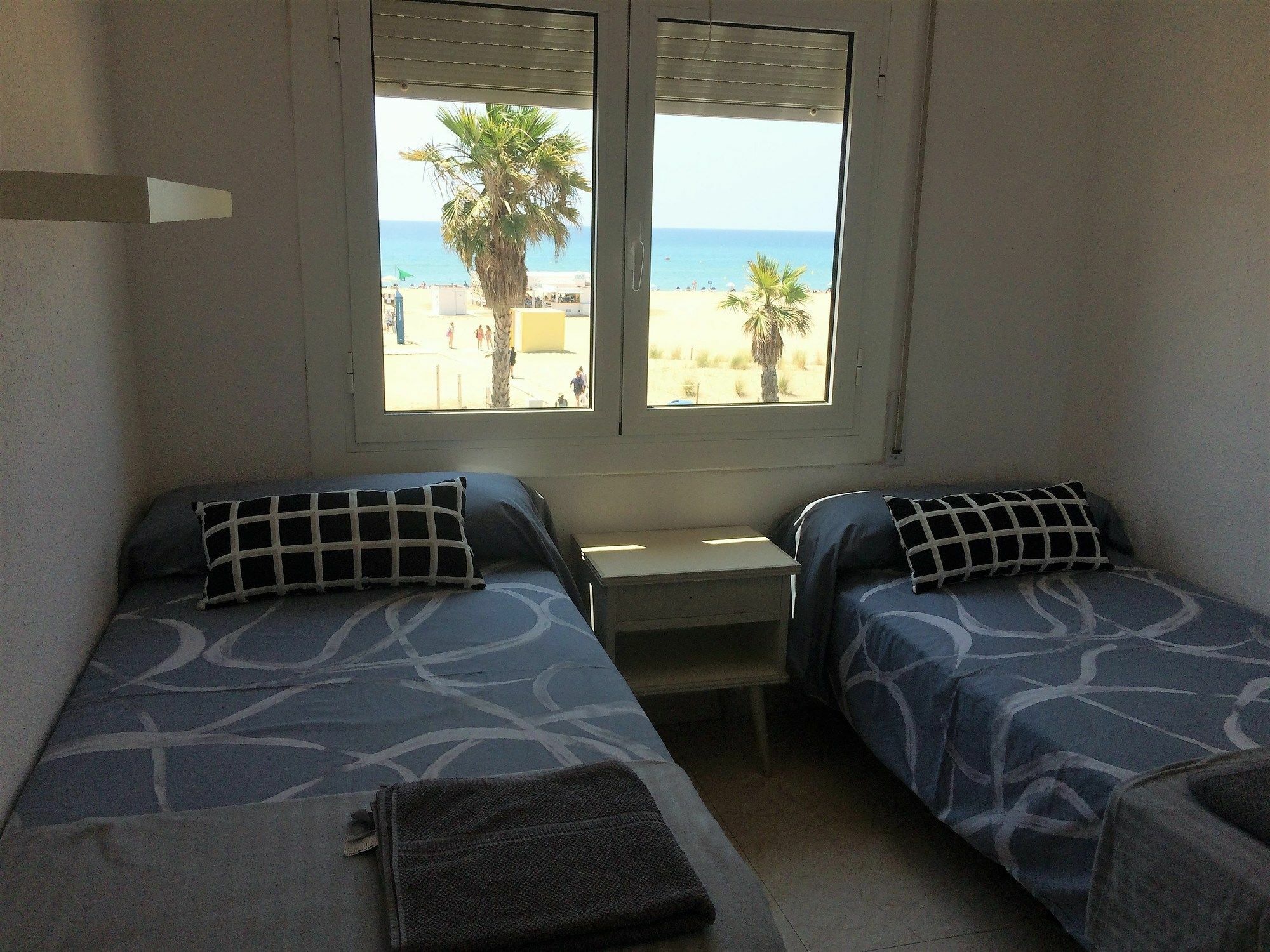 Apartament Calaluz Be My Guest Castelldefels Zewnętrze zdjęcie